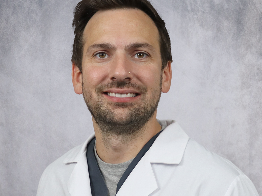 Dr. Fernando Ruiz