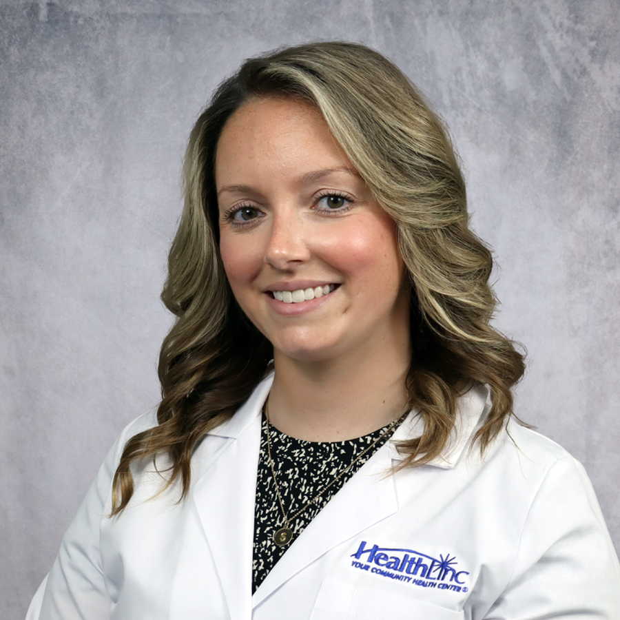 A photo of Tiara Williams, a family nurse practitioner resident working at HealthLinc Valparaiso.
